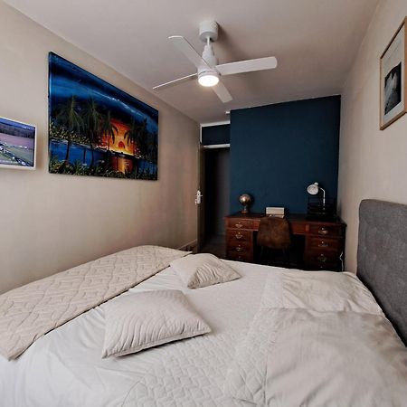 Chambre Spacieuse - Dressing - Sdb Communes - Parking Prive Nimes Luaran gambar