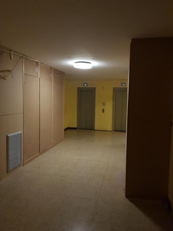 Chambre Spacieuse - Dressing - Sdb Communes - Parking Prive Nimes Luaran gambar