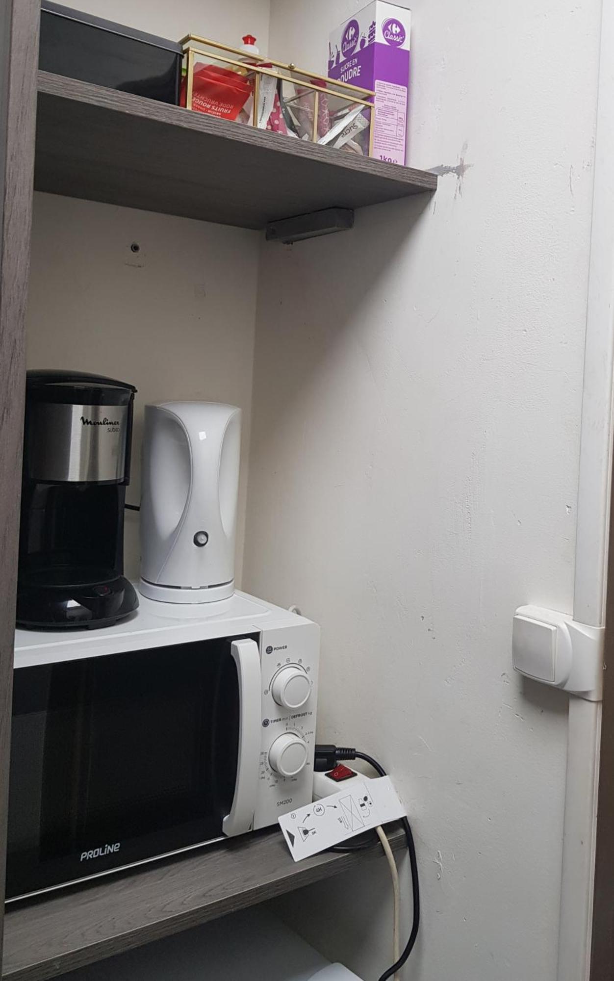 Chambre Spacieuse - Dressing - Sdb Communes - Parking Prive Nimes Luaran gambar