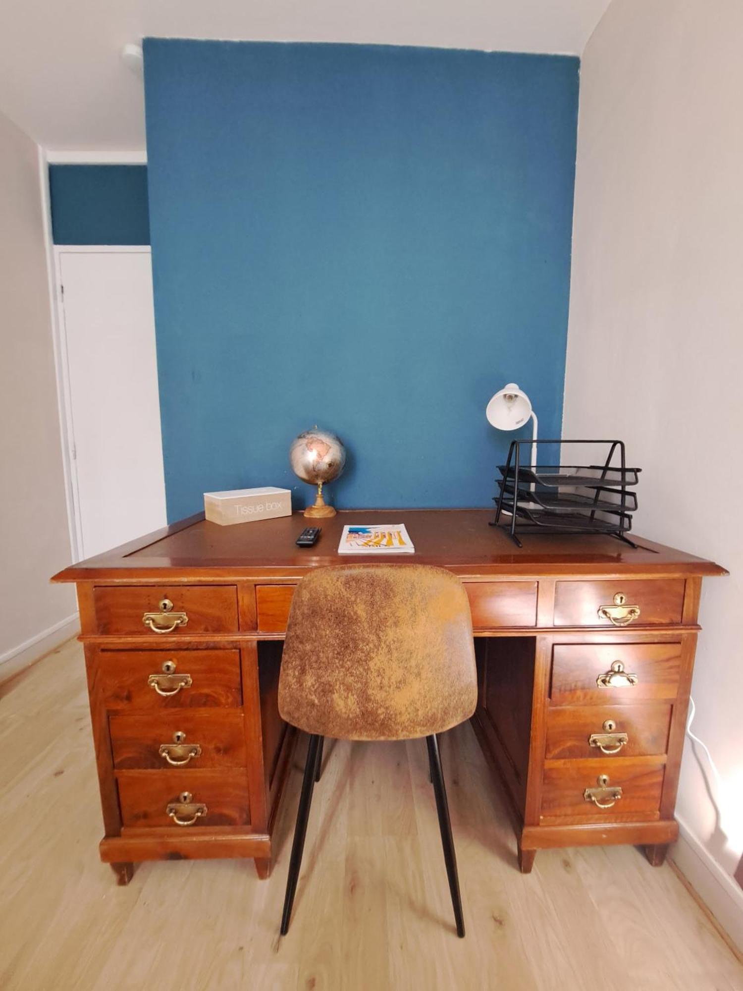 Chambre Spacieuse - Dressing - Sdb Communes - Parking Prive Nimes Luaran gambar