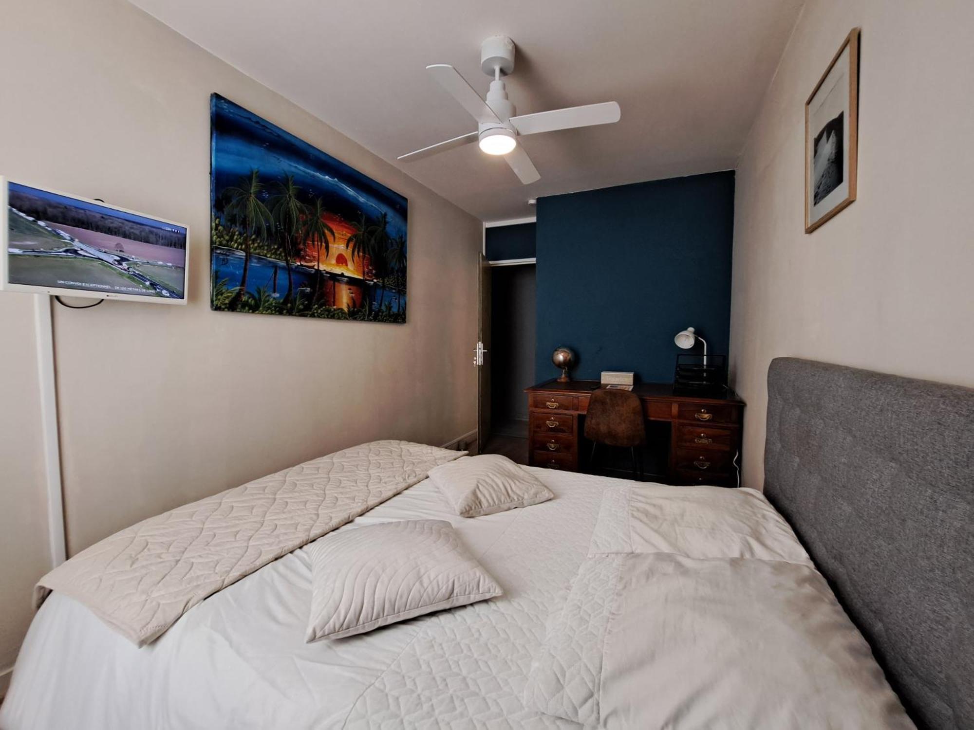 Chambre Spacieuse - Dressing - Sdb Communes - Parking Prive Nimes Luaran gambar